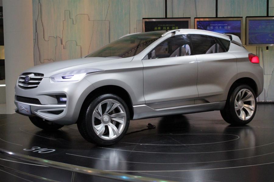  FAW X Concept SUV 2011 года  (фото 17 из 38)